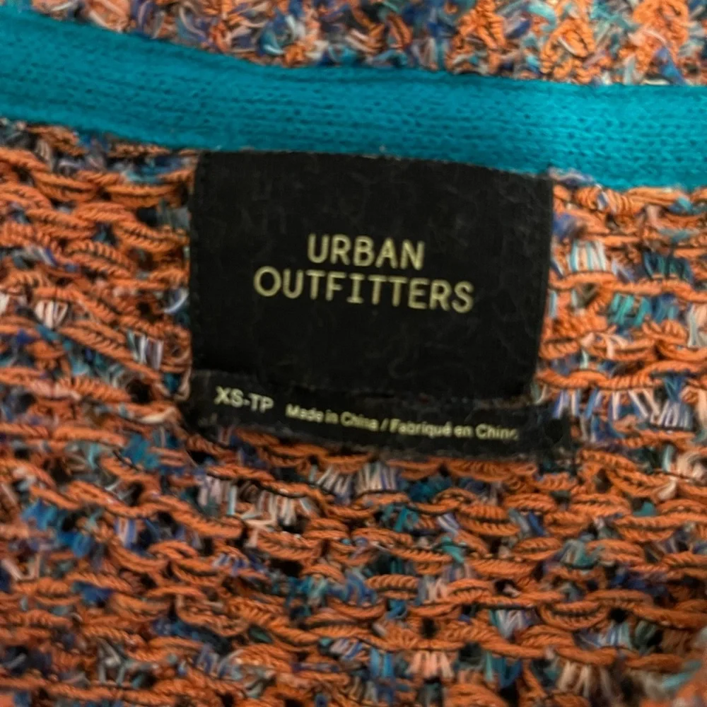 Colorful Sweater - Picture 5 of 5